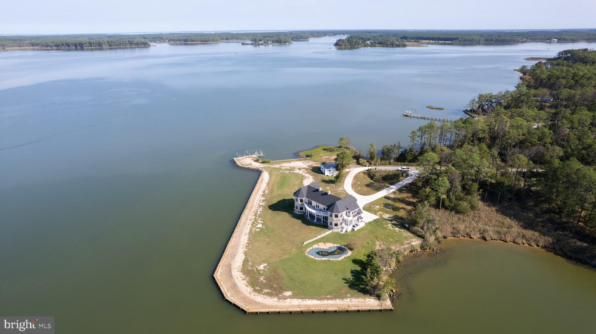 TOWN POINT - Residential