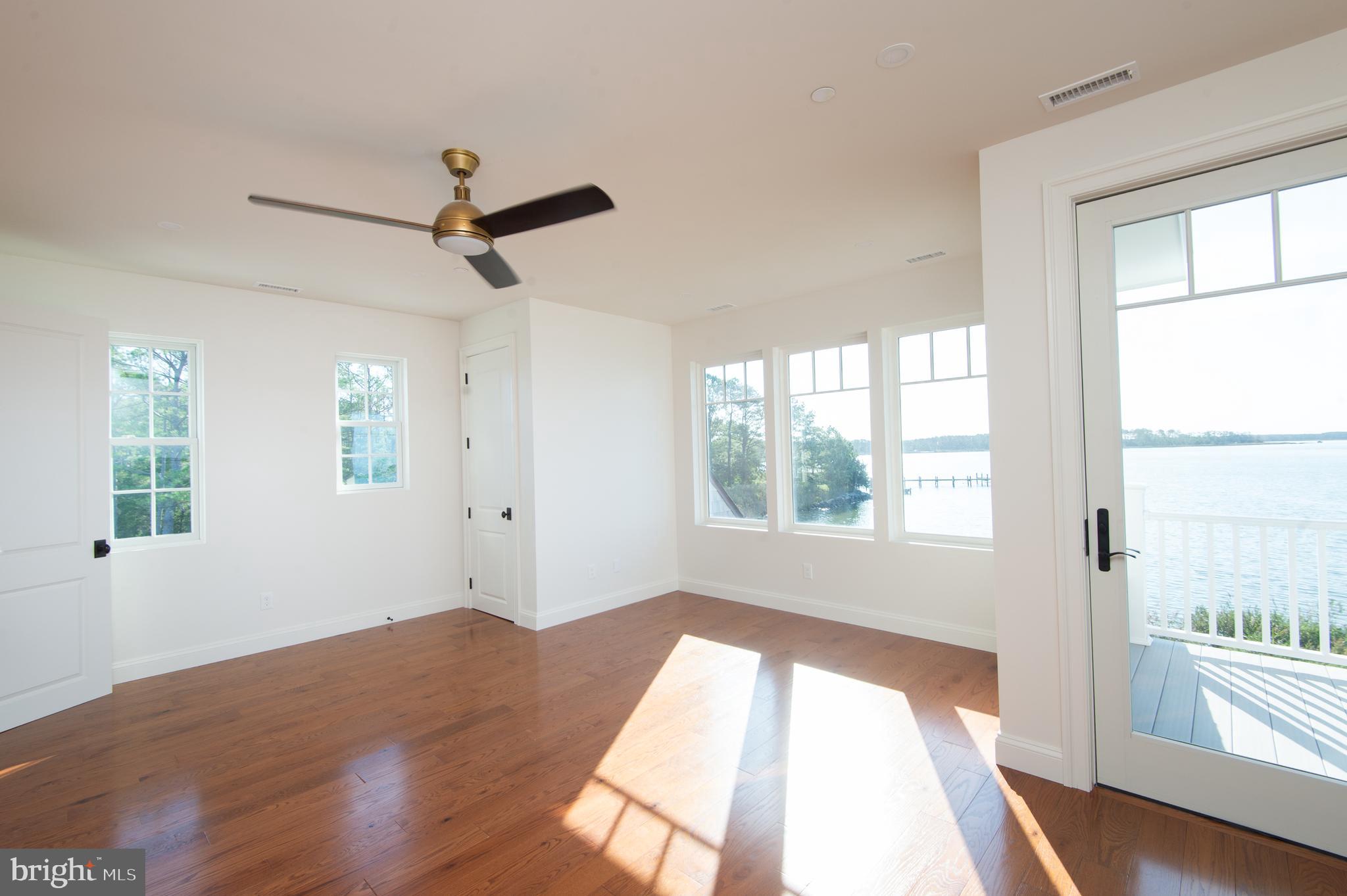 TOWN POINT - Residential