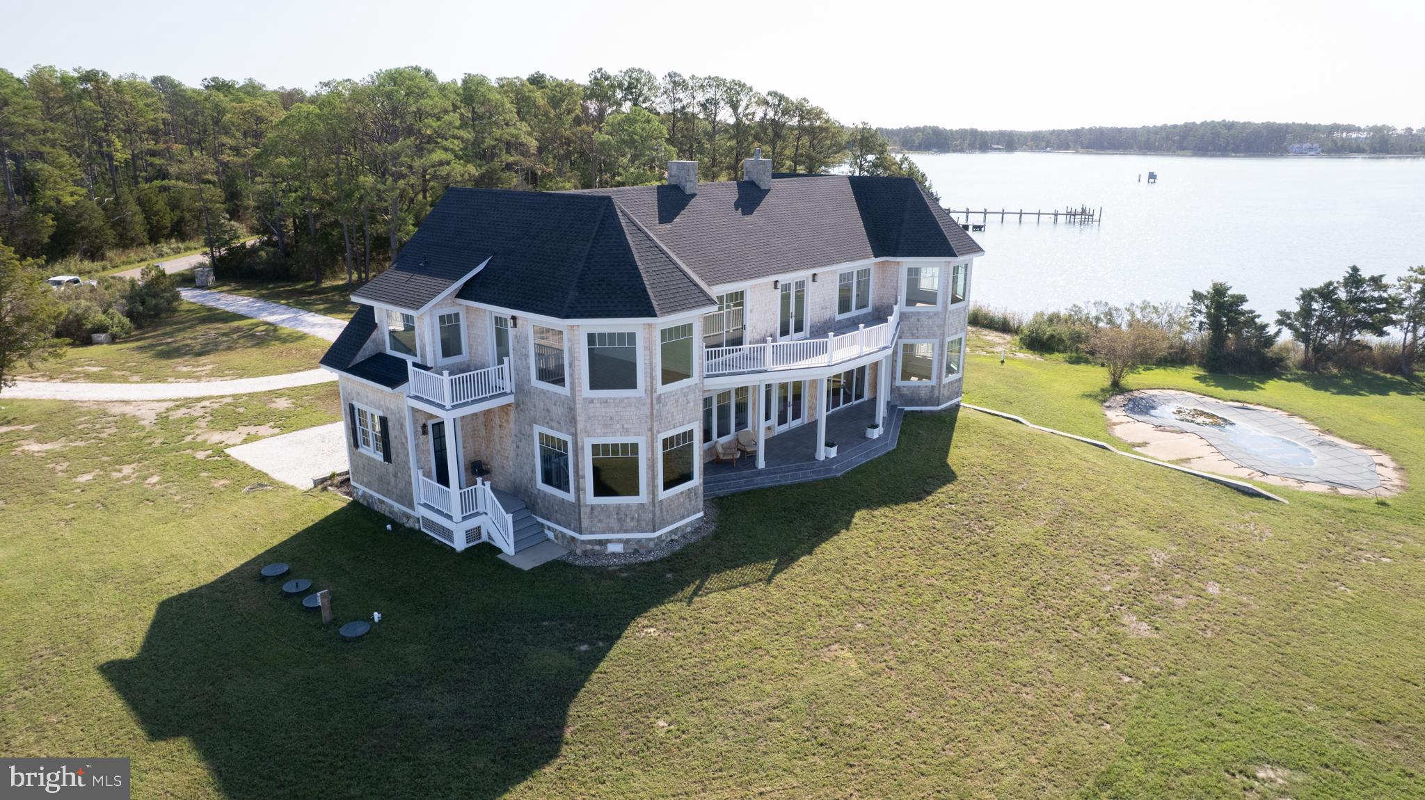 TOWN POINT - Residential