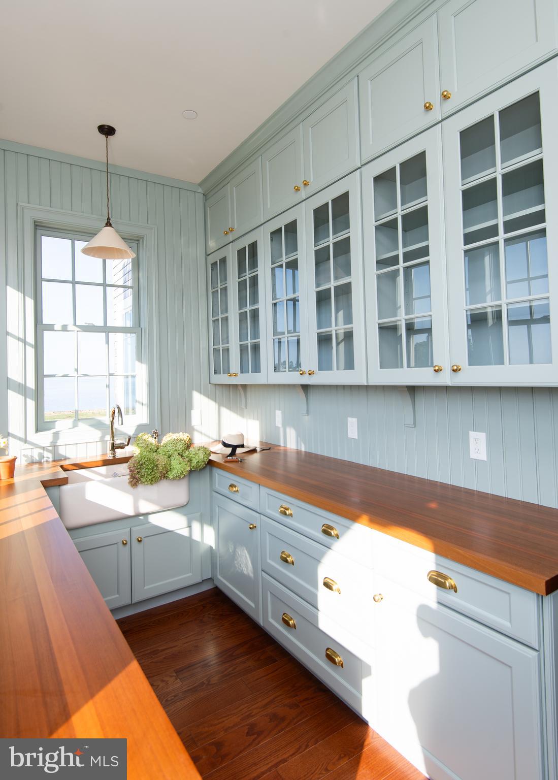 TOWN POINT - Residential