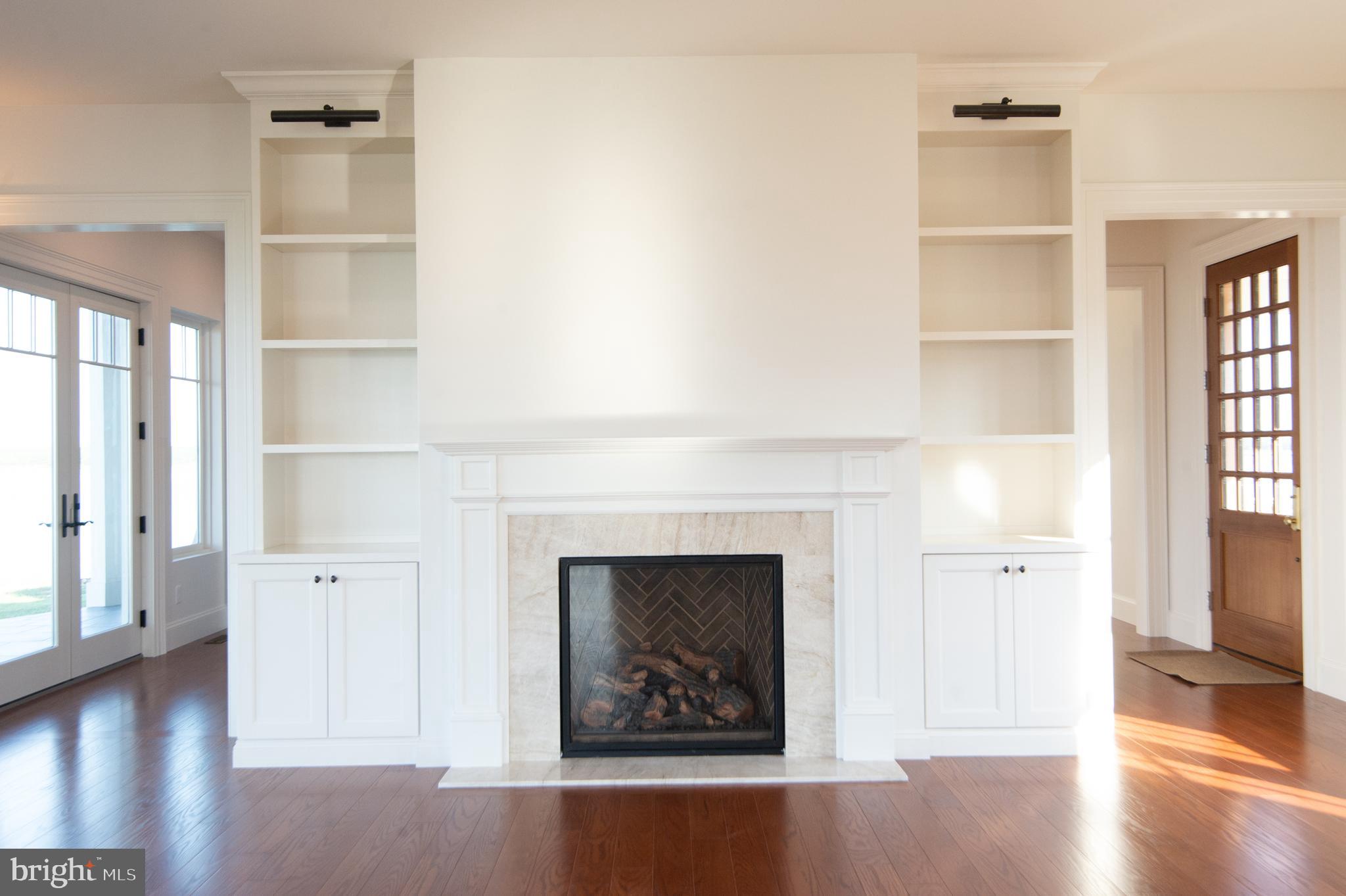 TOWN POINT - Residential