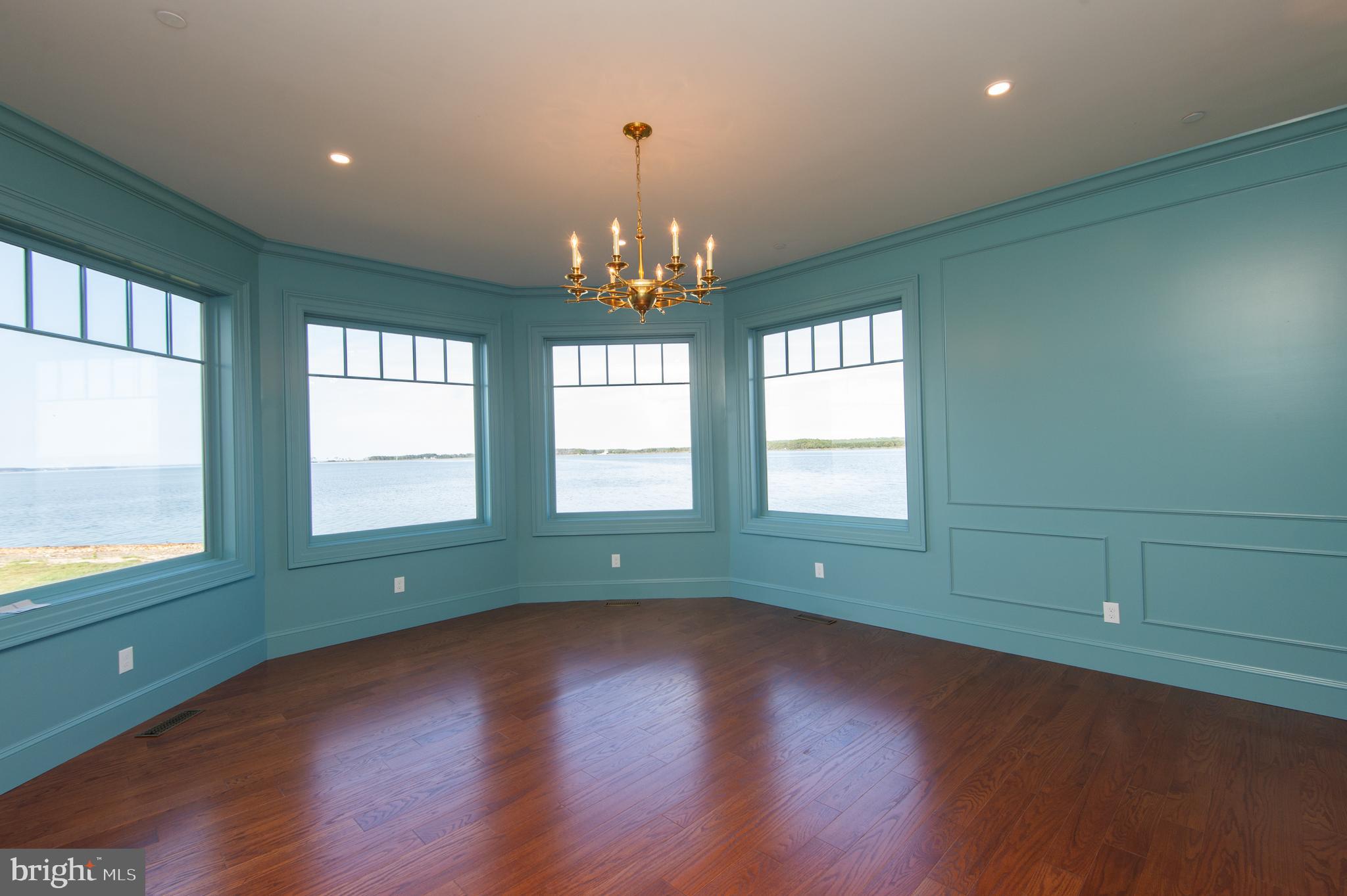 TOWN POINT - Residential