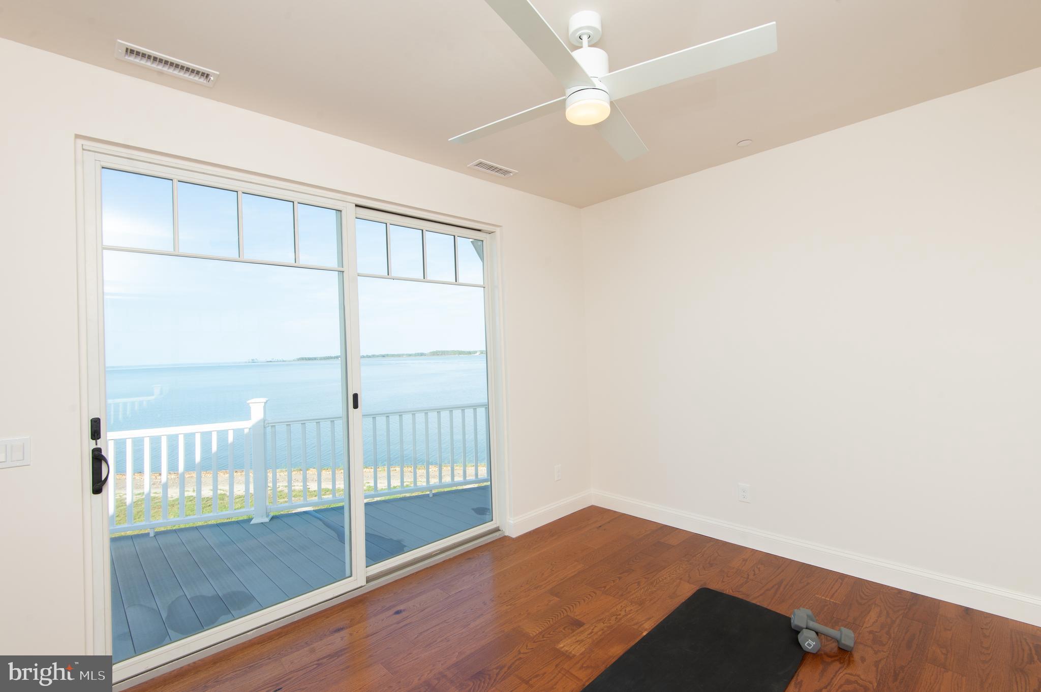 TOWN POINT - Residential