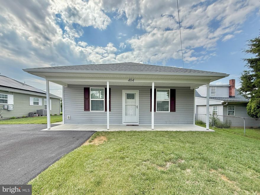 Stunning Move-In Ready 3 Bedroom, 2 Bath Home – No HOA!

Come see this beautifully crafted home that’s ready for you now! You’ll fall in love with everything this 3-bedroom, 2-bath gem has to offer.

 Interior Features:

Gorgeous granite countertops and upgraded soft-close cabinets

Sleek stainless steel appliances and ceramic tile flooring

LED lighting throughout for energy efficiency and modern ambiance

Washer/dryer added  for convenience

Primary Bedroom Highlights:

Private patio access for peaceful mornings or evening relaxation

Spacious ceramic-tiled master shower

Exterior Amenities:

Inviting 6'x28' covered front porch

Rear concrete patio perfect for entertaining

Durable 30-year architectural shingles

Prime Location:
Close to the Rec Center, schools, and shopping – everything you need is just minutes away.

No HOA – Enjoy the freedom of homeownership without extra fees!

Don't miss out—make this your Home Sweet Home today!