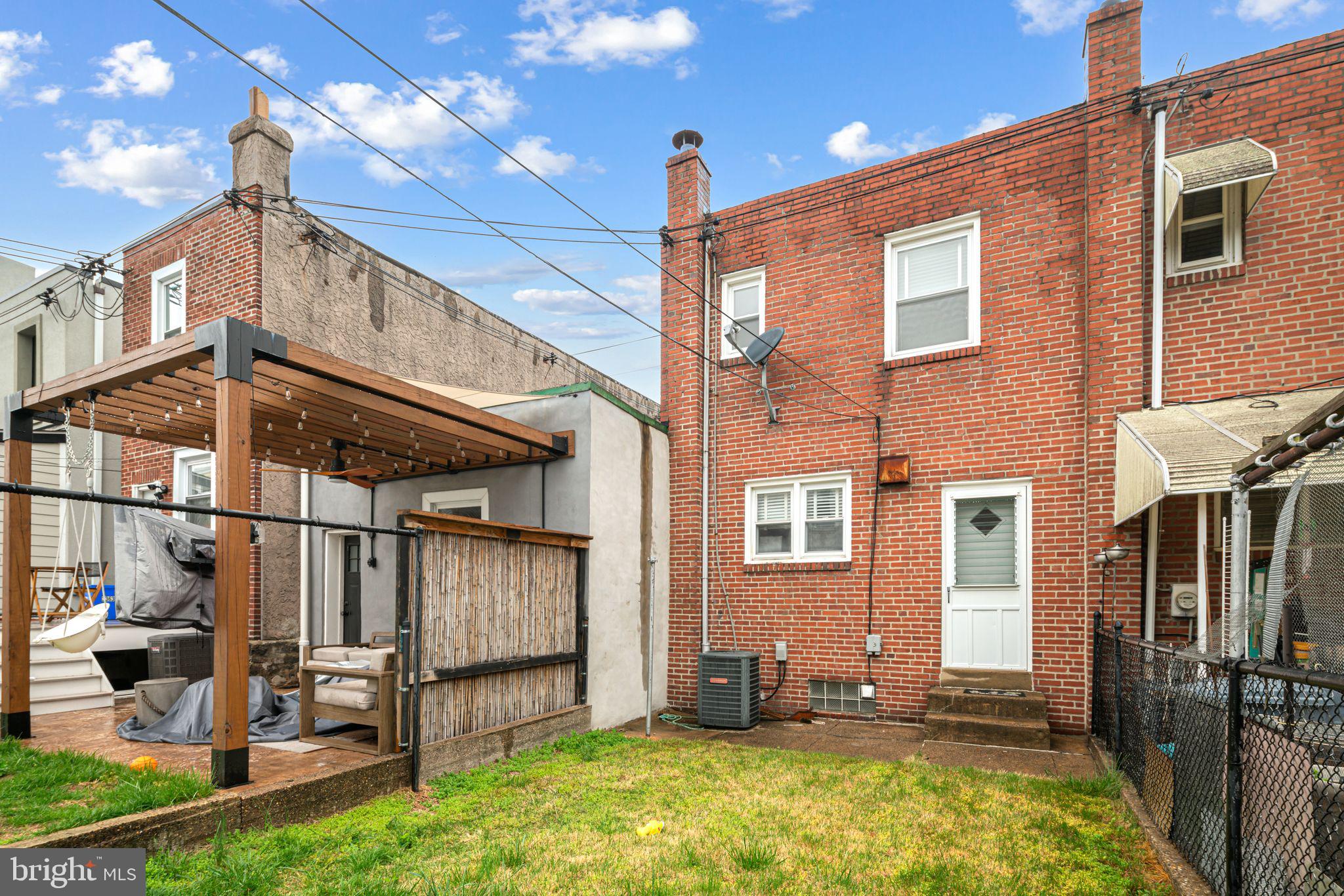 PORT RICHMOND - Residential