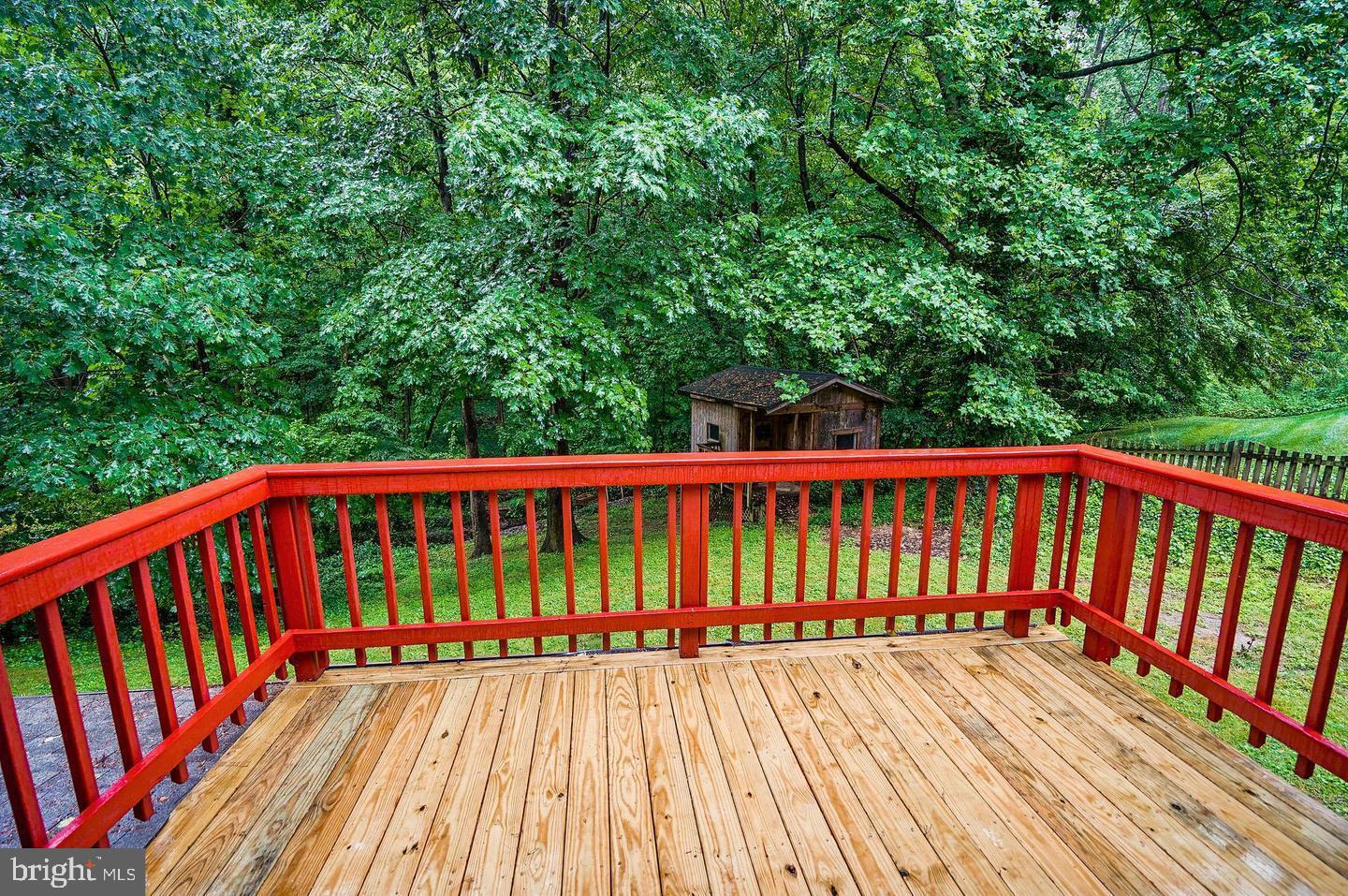 SLEEPY HOLLOW WOODS - Residential Lease