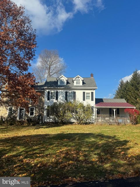 2536 AQUETONG ROAD NEW HOPE PA 18938