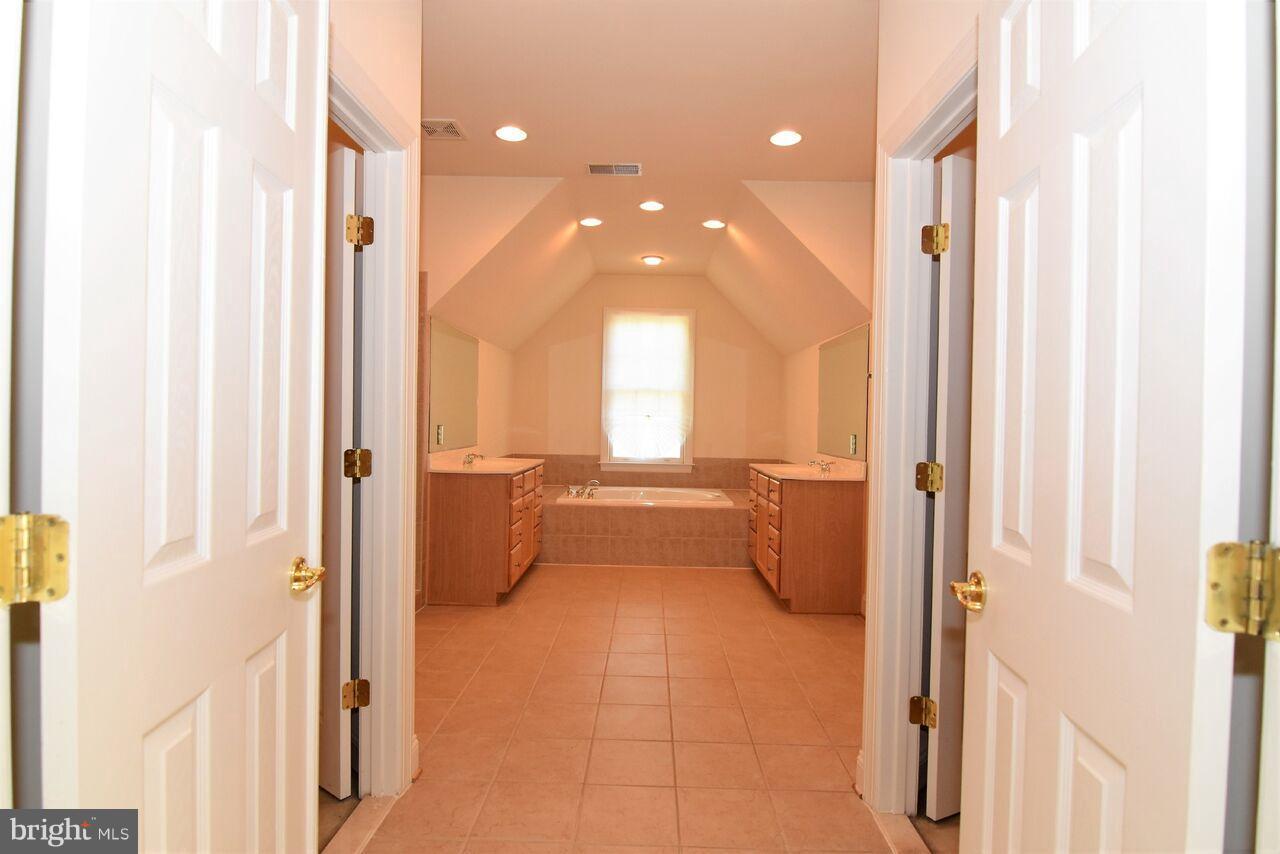 BEAVER CREEK - Residential Lease