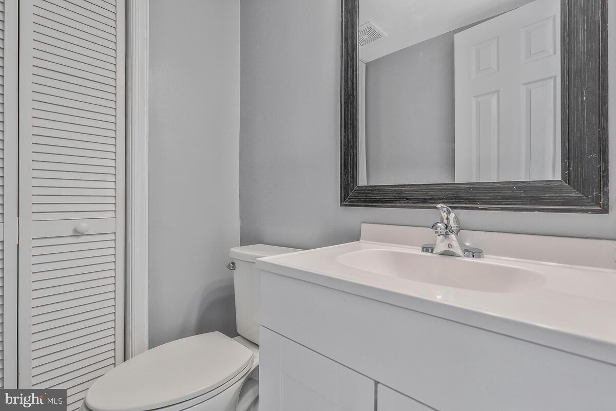 OLD TOWNE VILLAGE CONDOMINIUMS - Residential