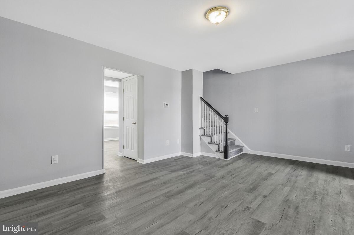 OLD TOWNE VILLAGE CONDOMINIUMS - Residential