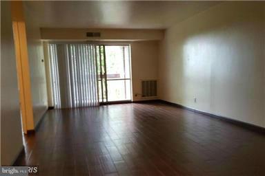 VILLAGE OF WILDE LAKE - Residential