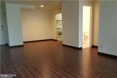 VILLAGE OF WILDE LAKE - Residential