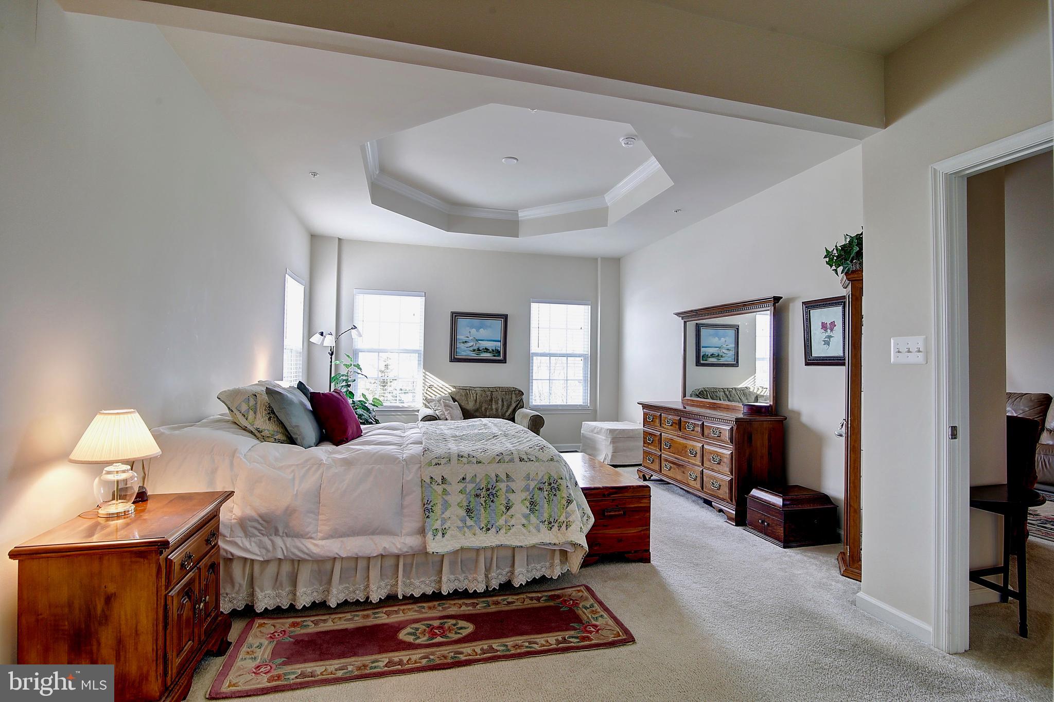 SIGNATURE CLUB AT GREENVIEW - Residential