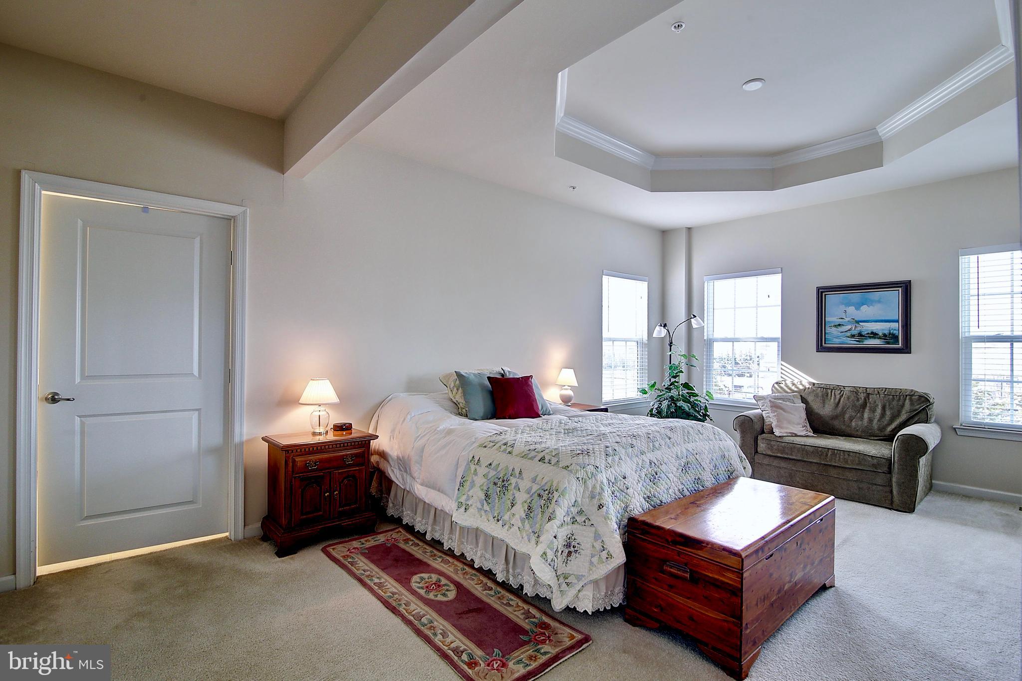 SIGNATURE CLUB AT GREENVIEW - Residential