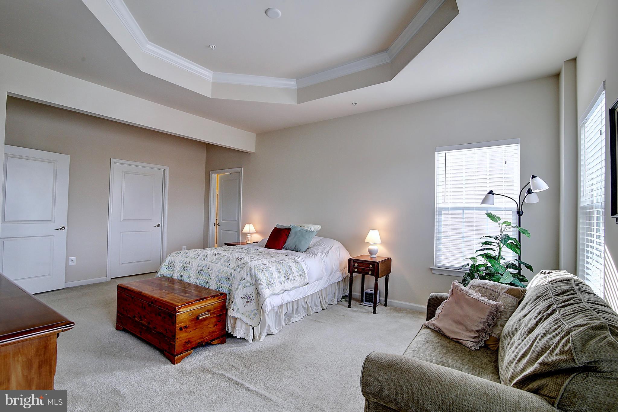 SIGNATURE CLUB AT GREENVIEW - Residential