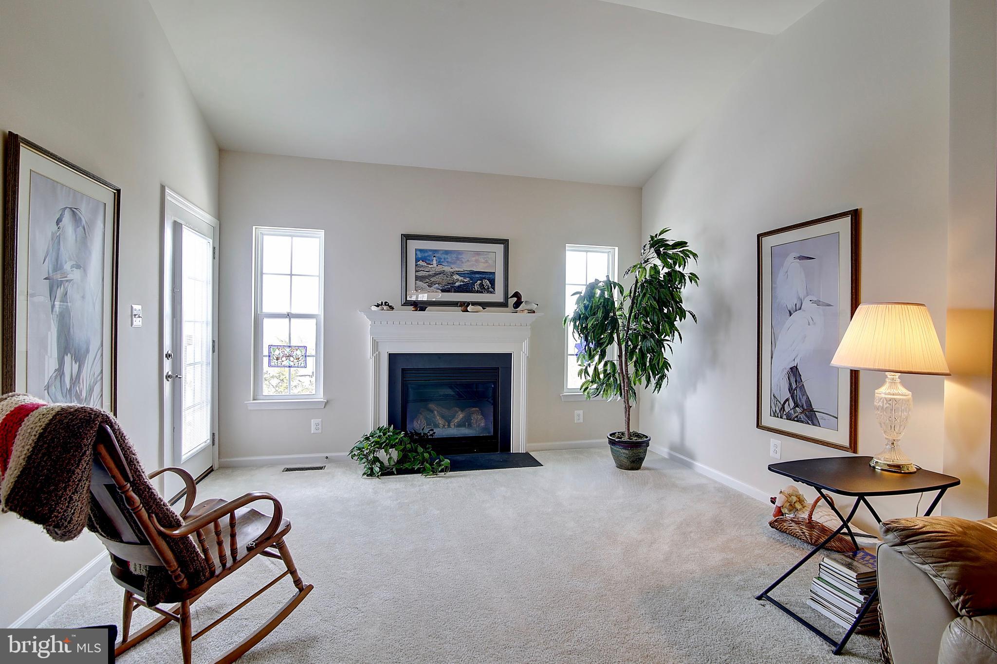 SIGNATURE CLUB AT GREENVIEW - Residential