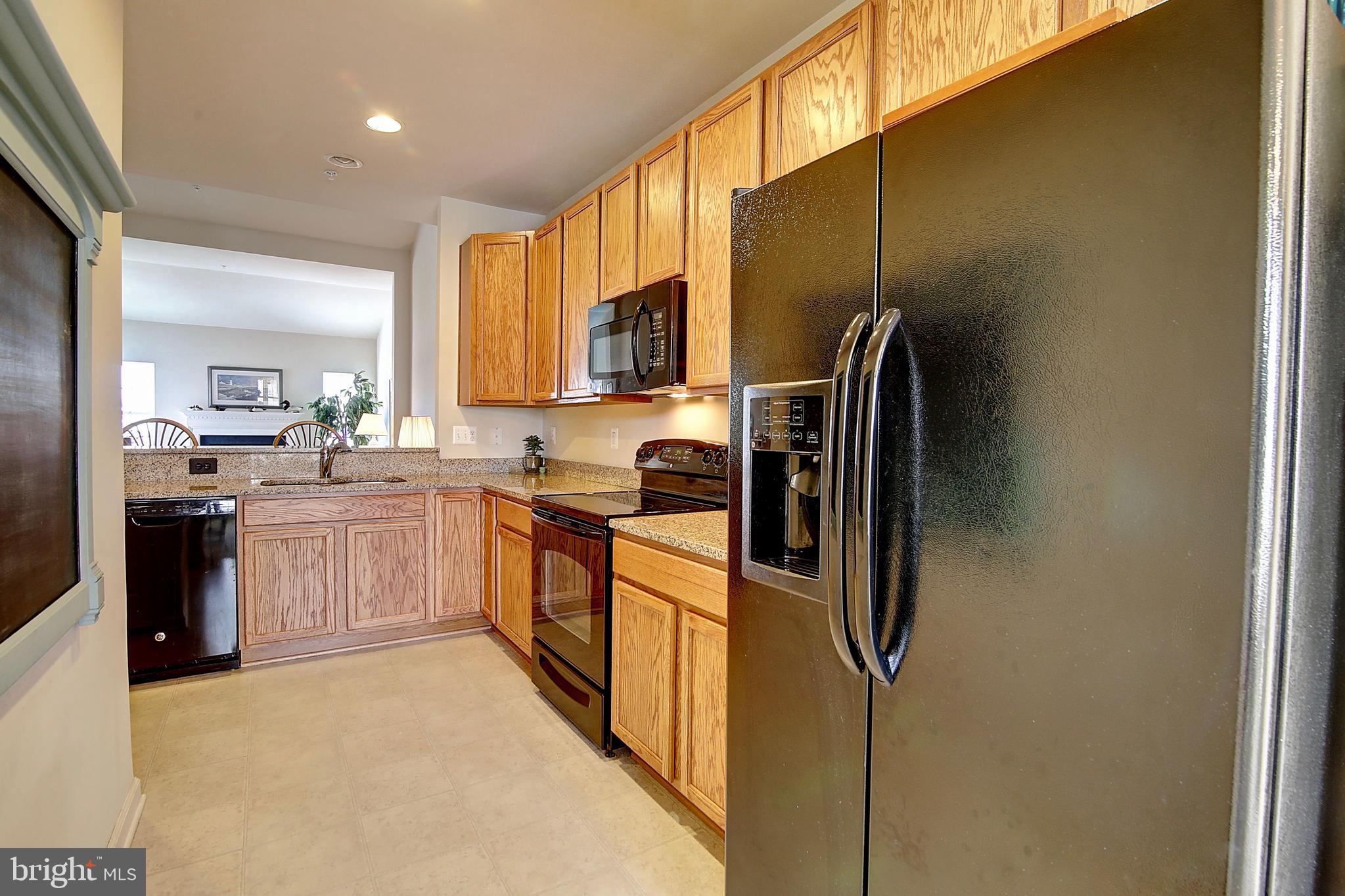 SIGNATURE CLUB AT GREENVIEW - Residential