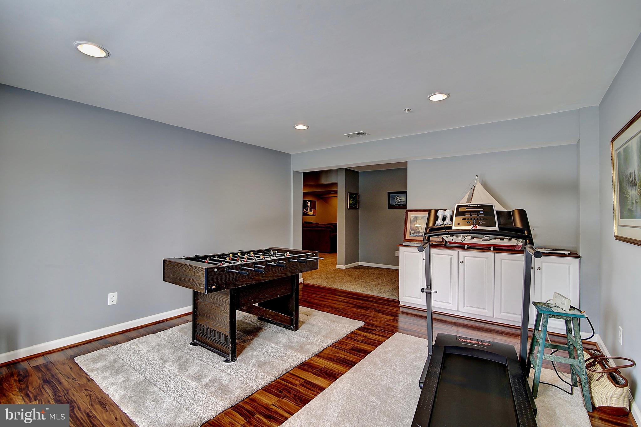 SIGNATURE CLUB AT GREENVIEW - Residential