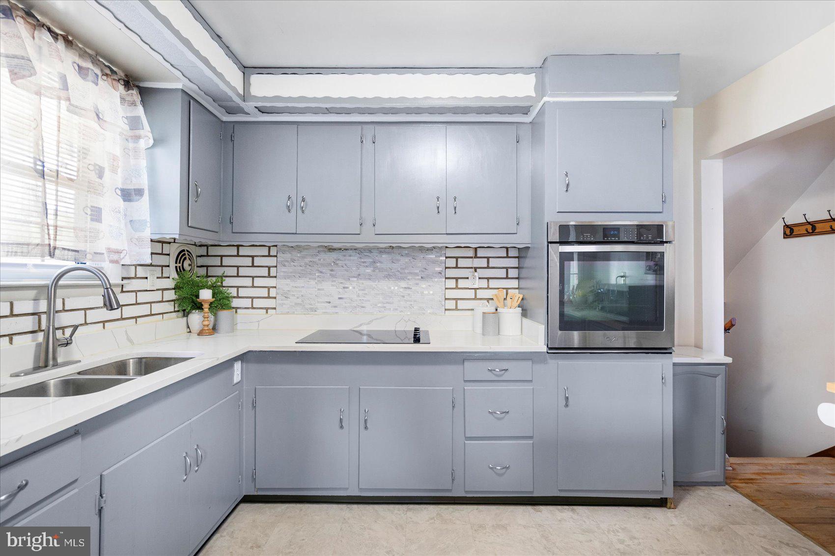 BACK RIVER HIGHLANDS - Residential