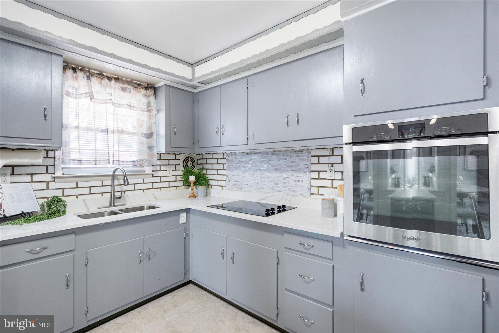 BACK RIVER HIGHLANDS - Residential