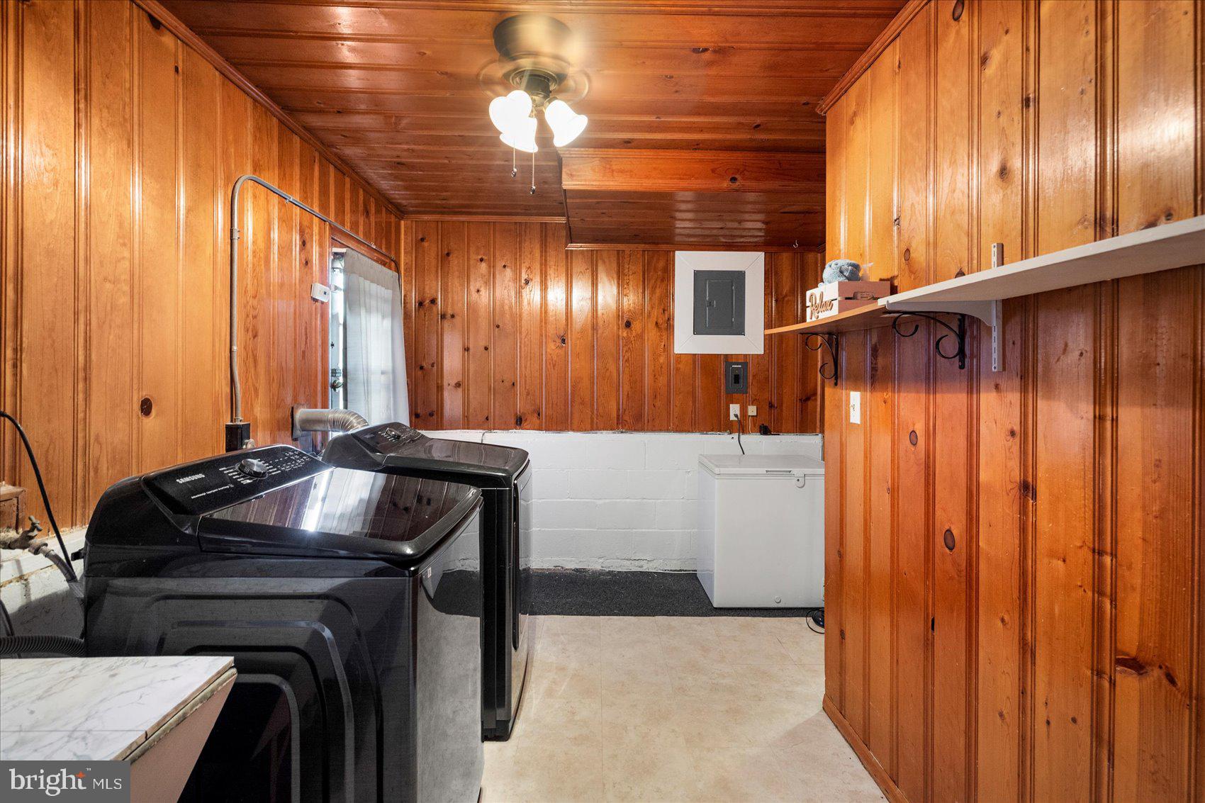 BACK RIVER HIGHLANDS - Residential