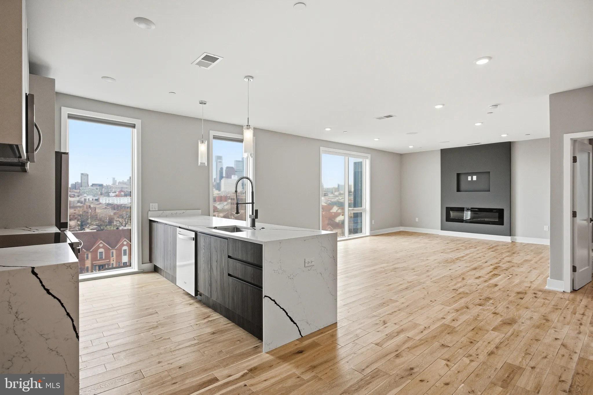 1000 W GIRARD AVENUE 306