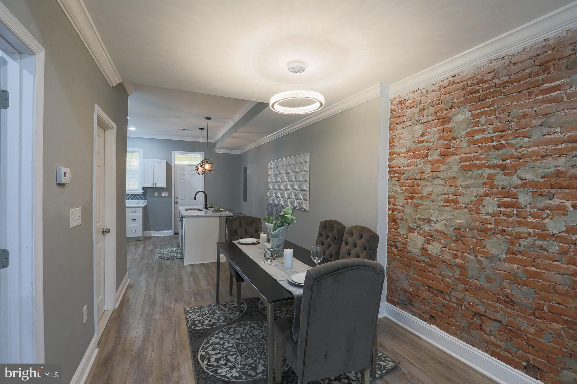 GARRISON - Residential