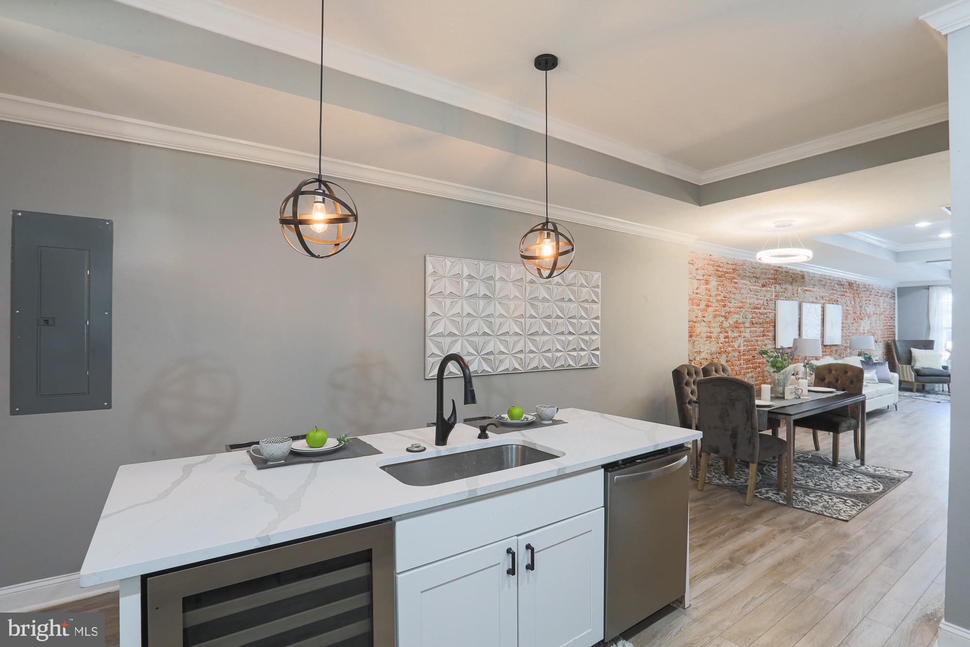 GARRISON - Residential