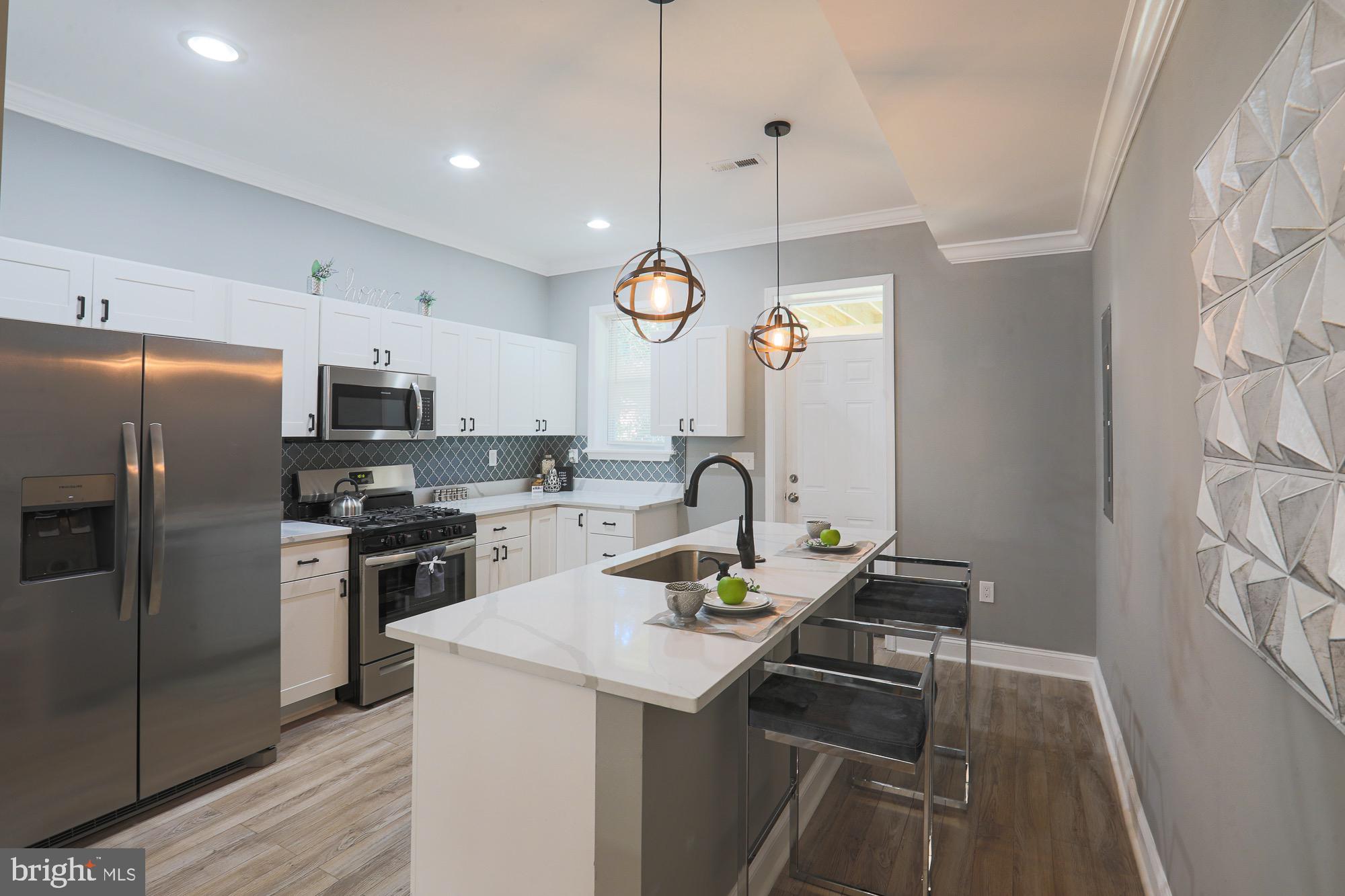 GARRISON - Residential