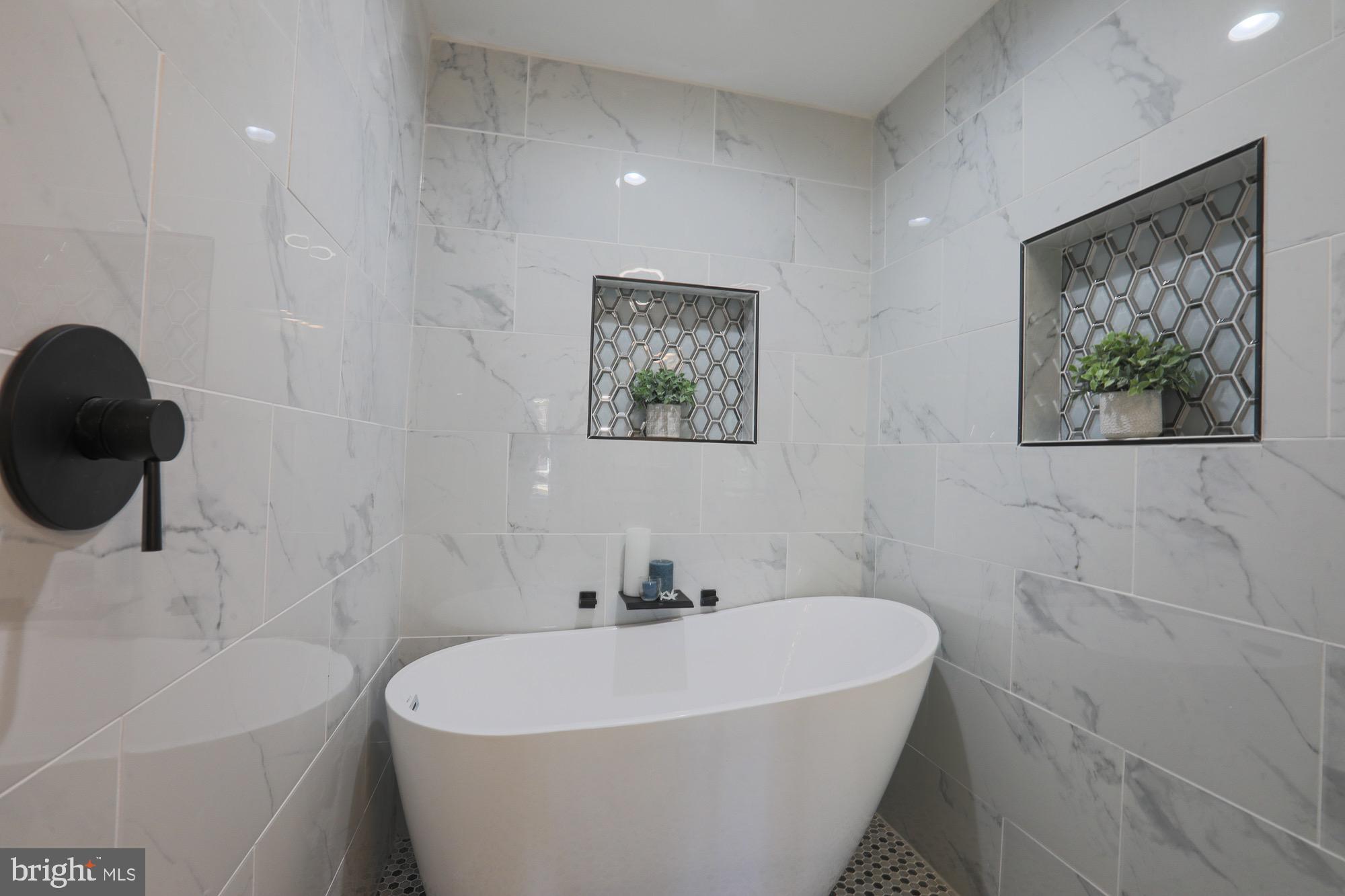 GARRISON - Residential