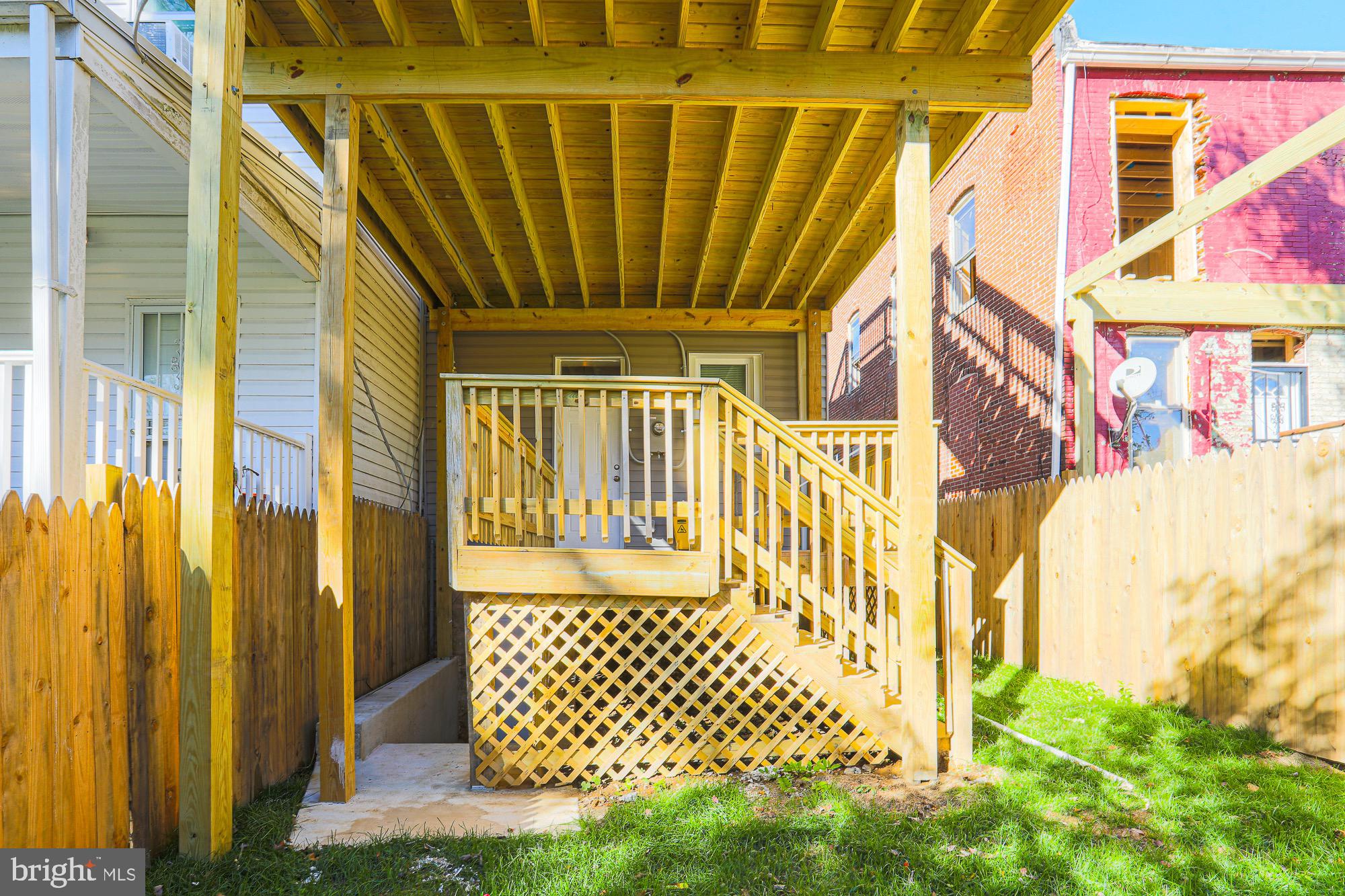 GARRISON - Residential