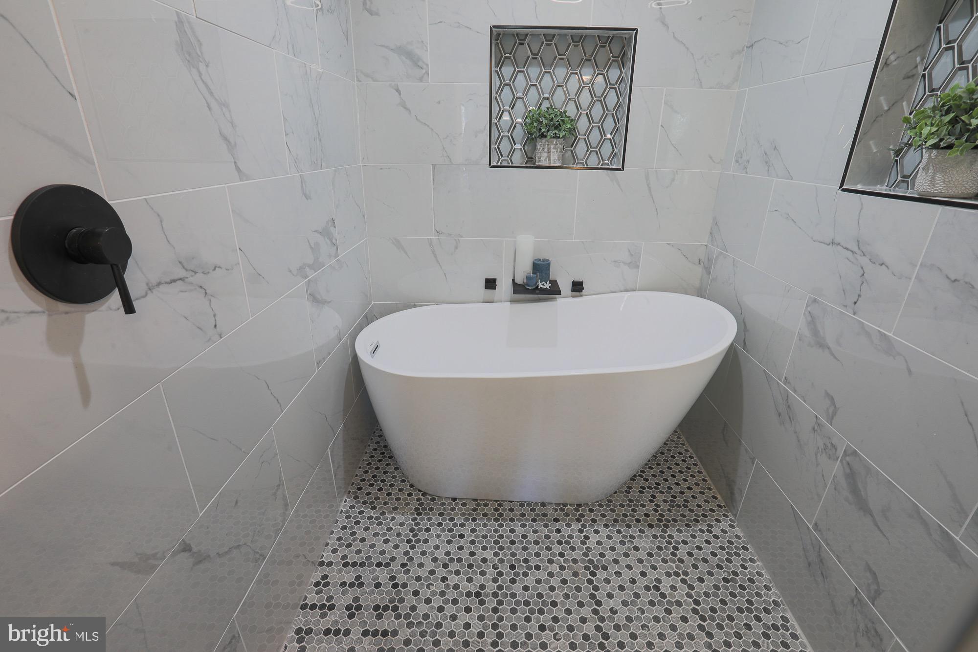 GARRISON - Residential