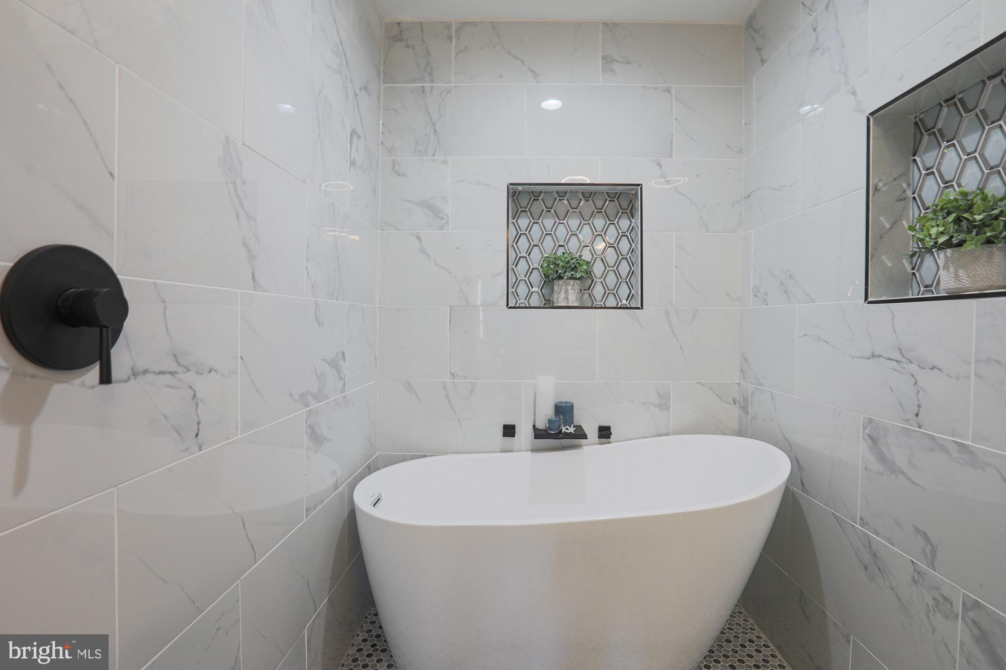 GARRISON - Residential