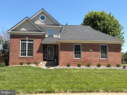 Photo of 5217 Addlerfield Way, HAYMARKET, VA 20169 (MLS # VAPW2119942)