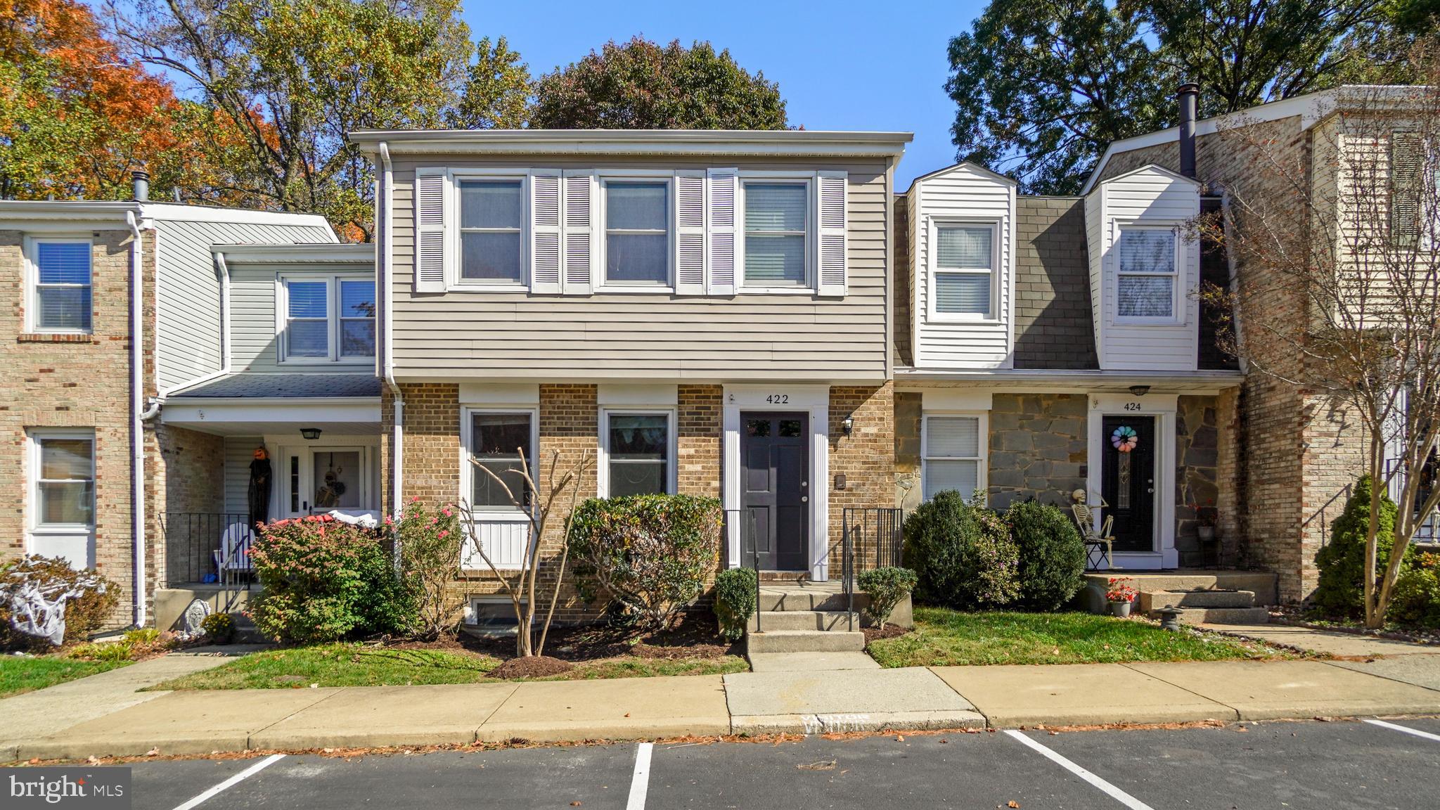 BAY HILLS - Residential Lease