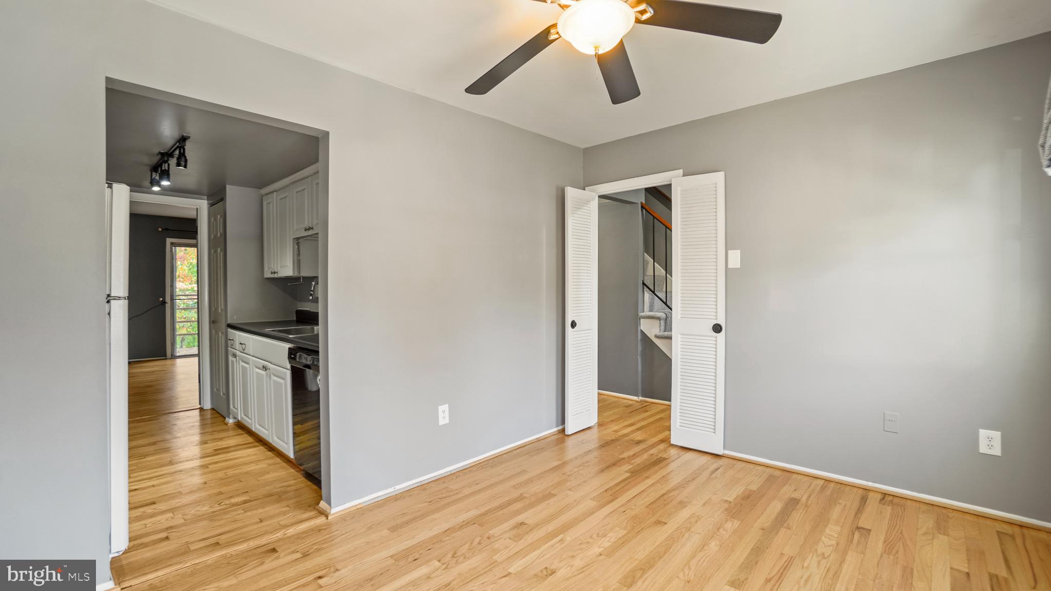 BAY HILLS - Residential Lease