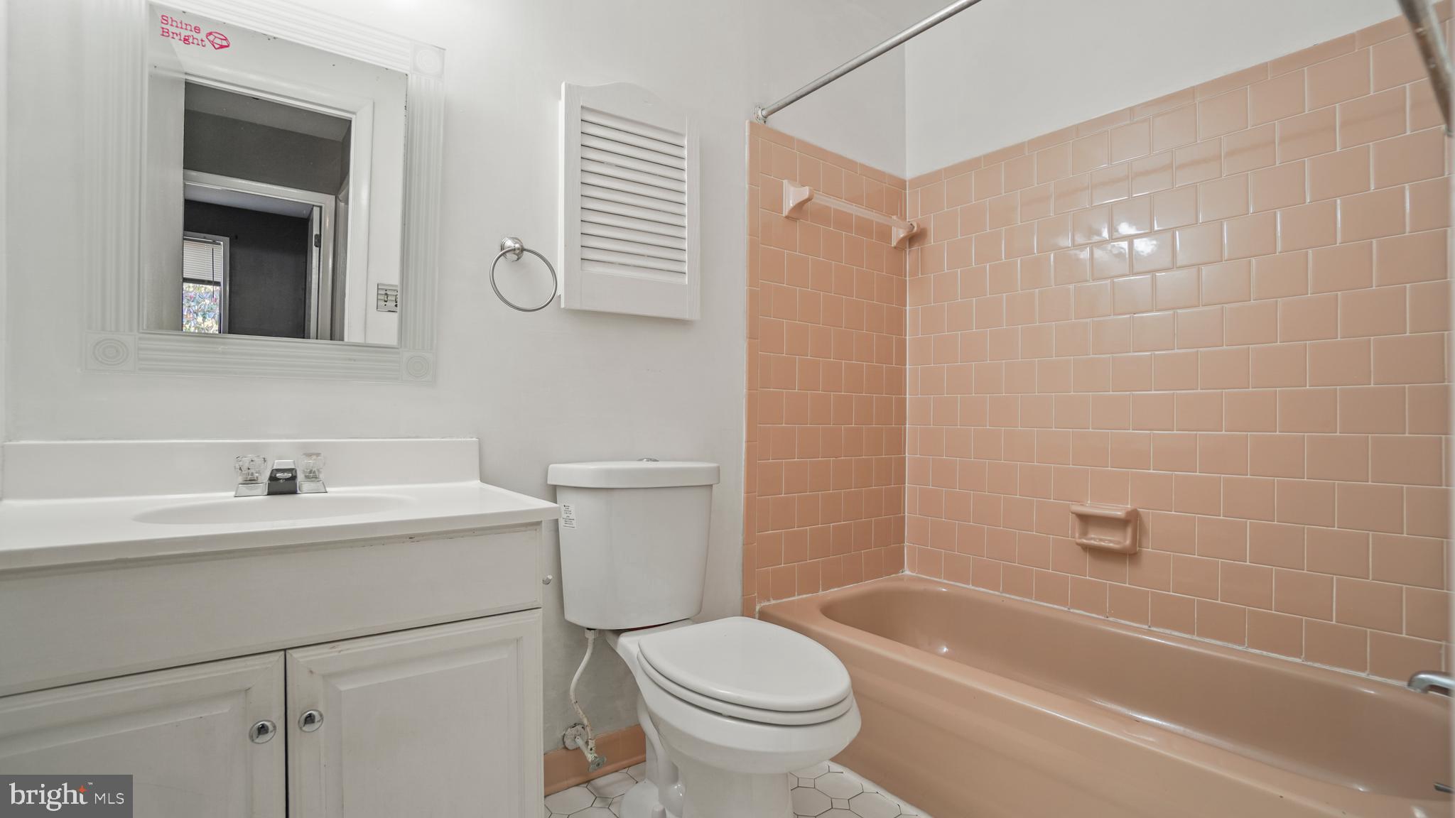 BAY HILLS - Residential Lease