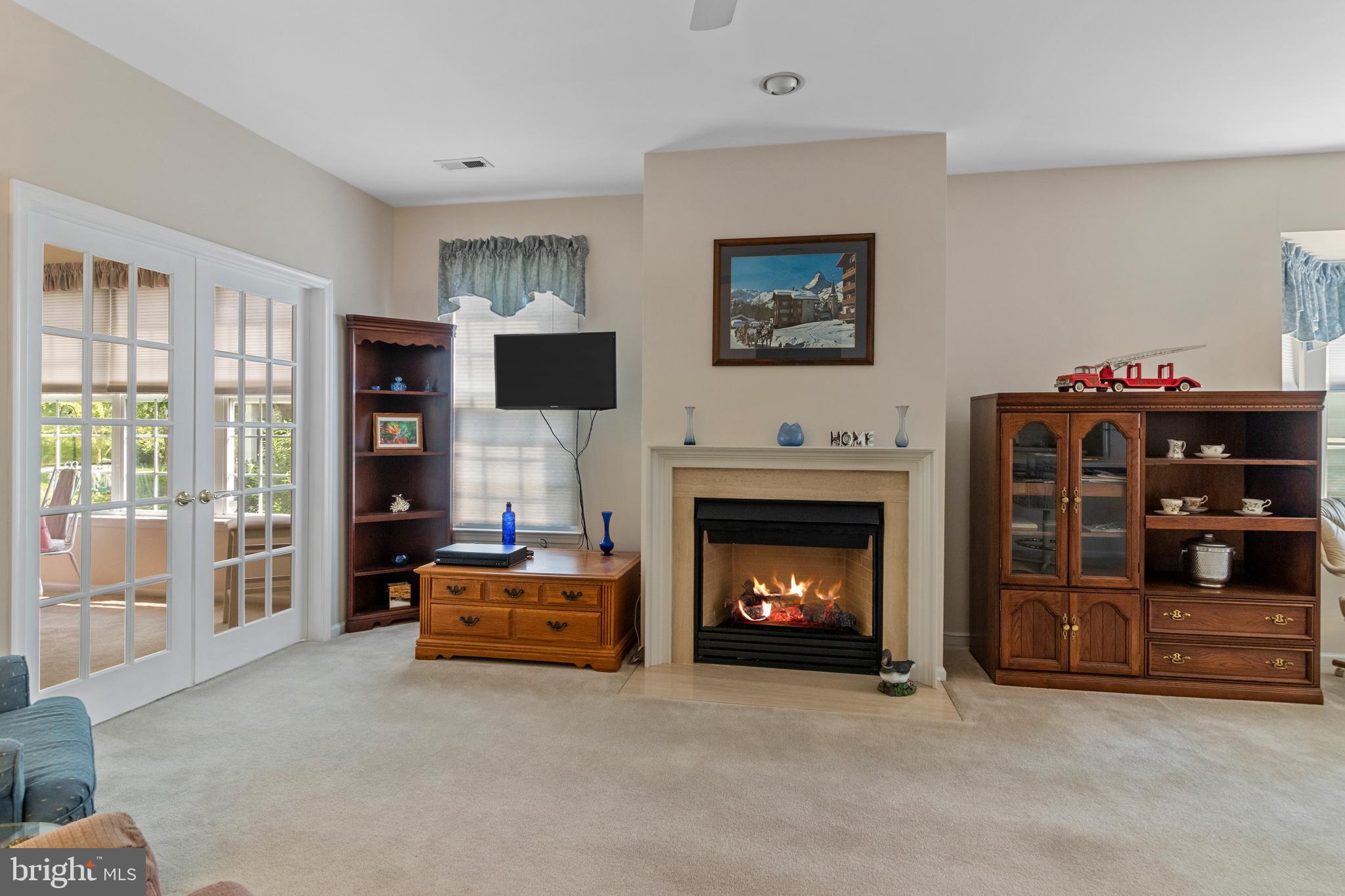 HERITAGE CR ESTS - Residential