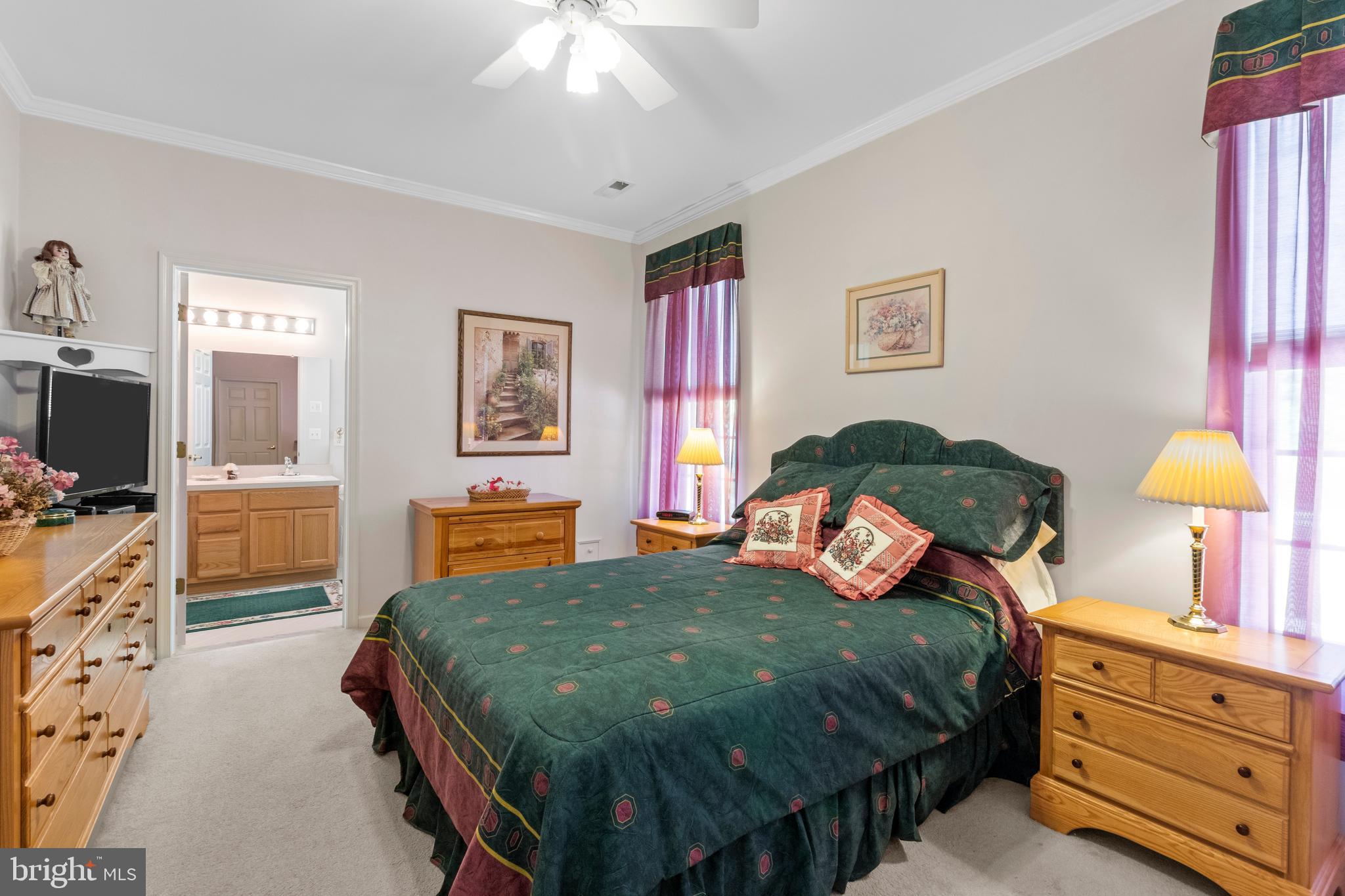 HERITAGE CR ESTS - Residential