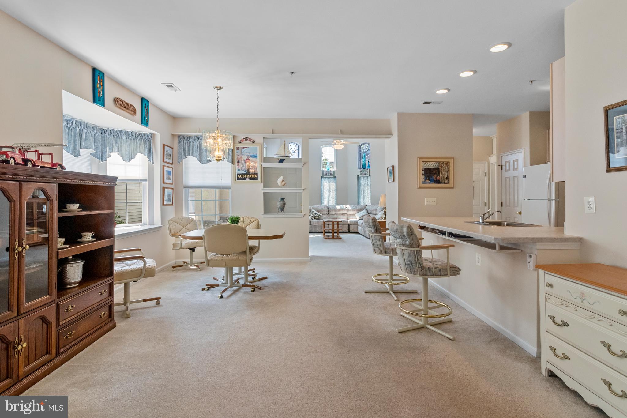 HERITAGE CR ESTS - Residential