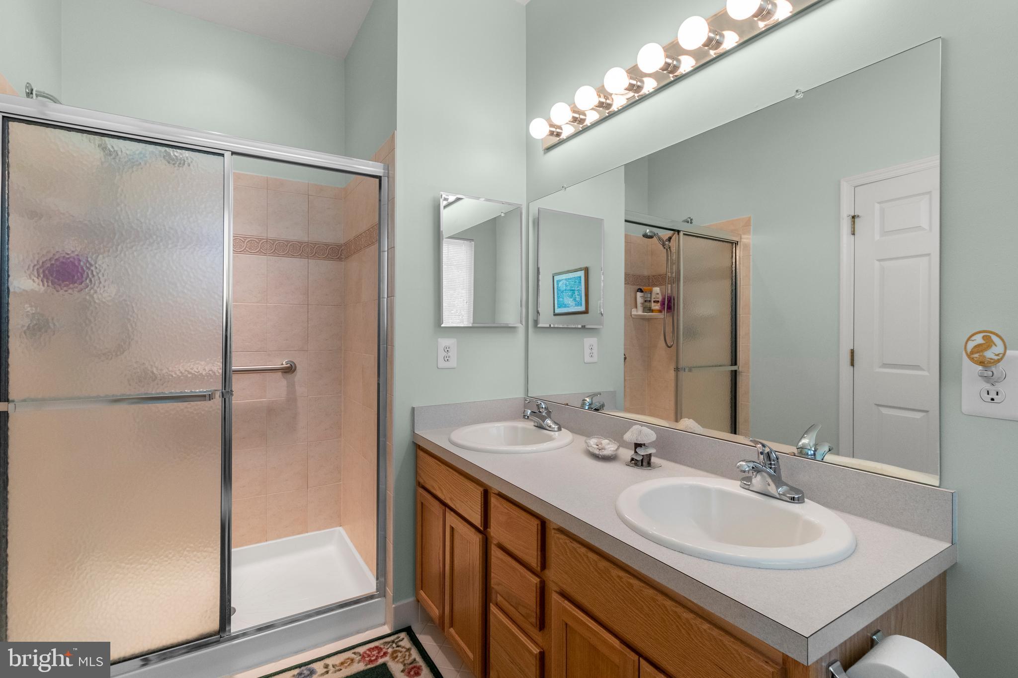 HERITAGE CR ESTS - Residential