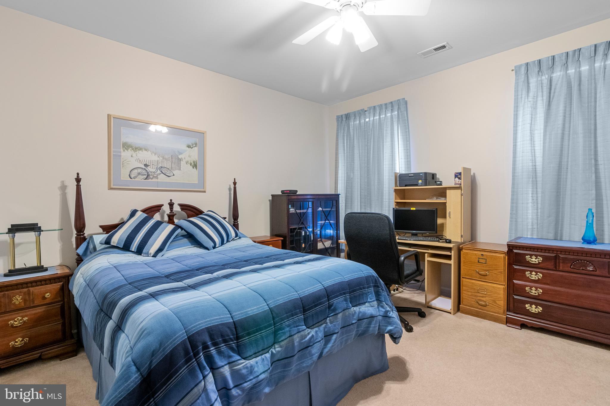 HERITAGE CR ESTS - Residential