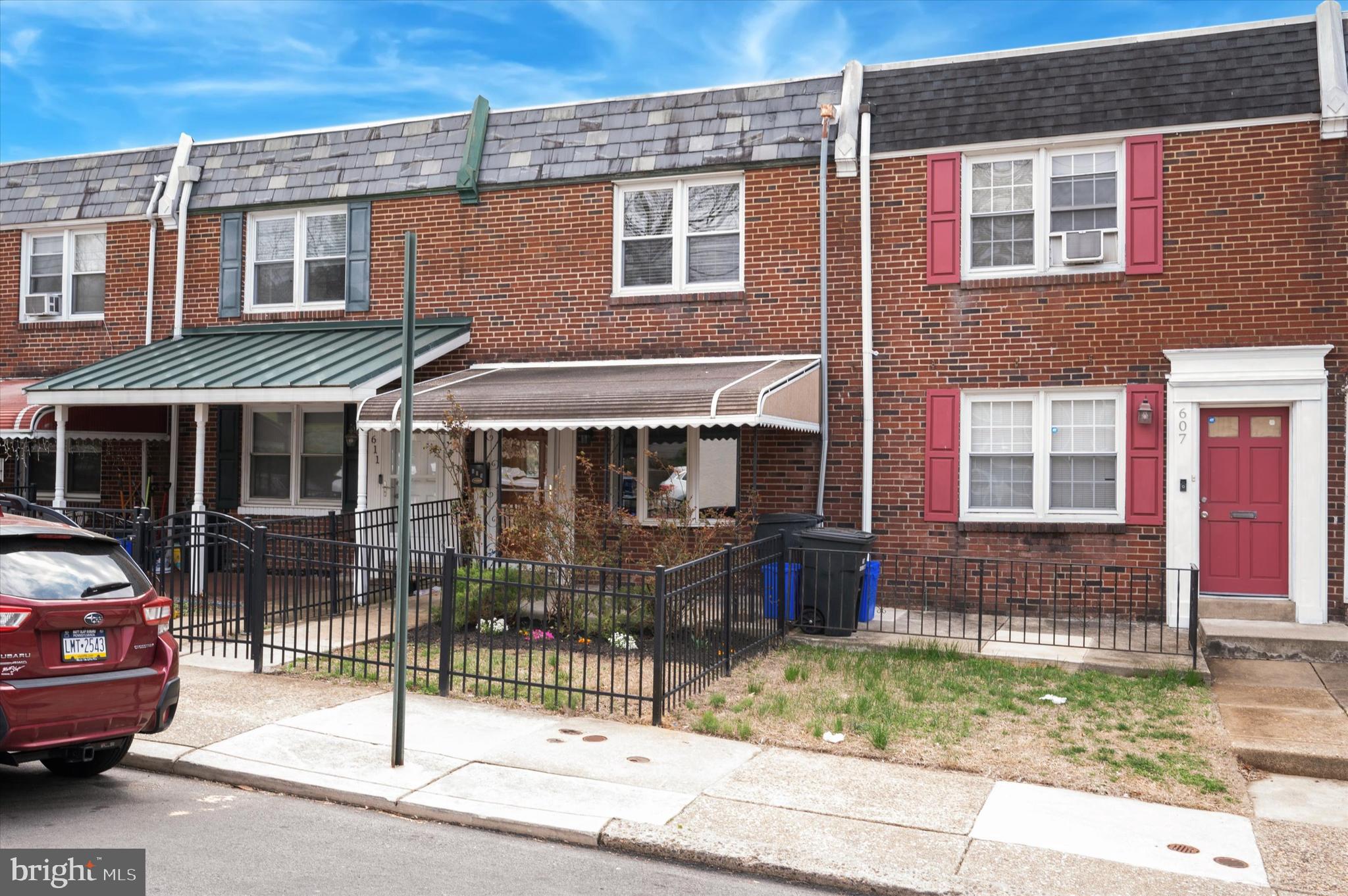 ROXBOROUGH - Residential