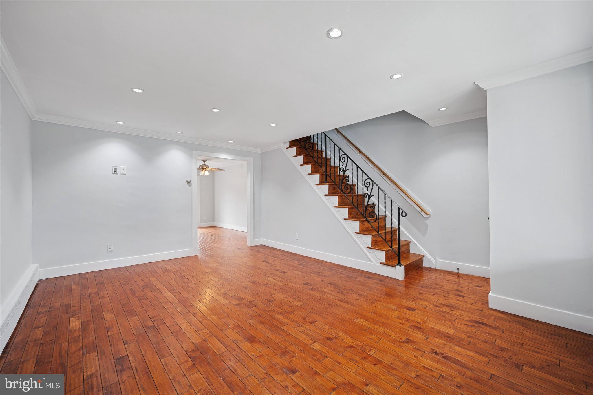 ROXBOROUGH - Residential