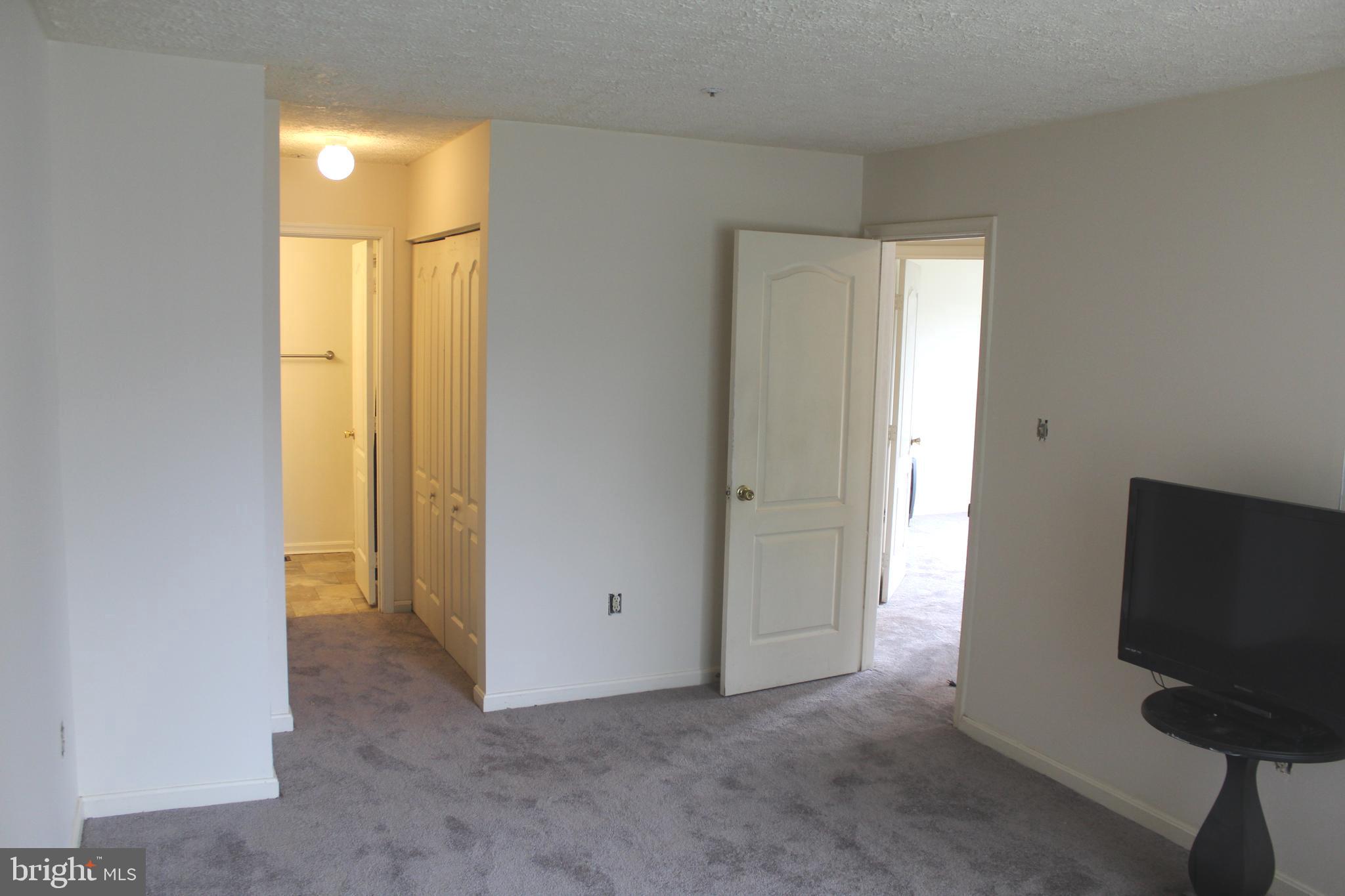 MARLBORO MEADOWS - Residential