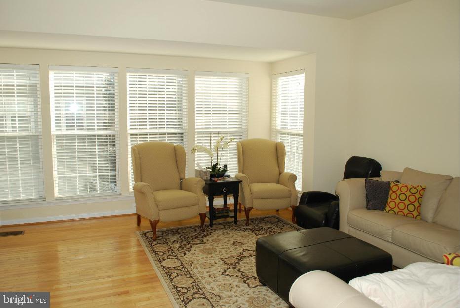 RANDOM HILLS LAND BAY - Residential Lease