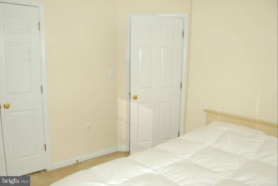 RANDOM HILLS LAND BAY - Residential Lease