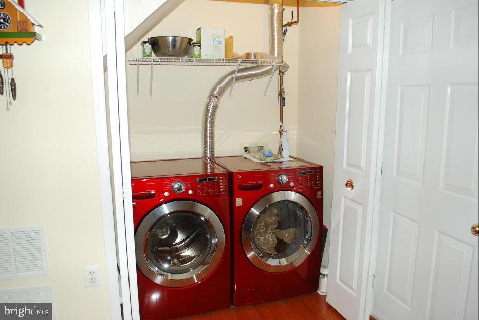 RANDOM HILLS LAND BAY - Residential Lease