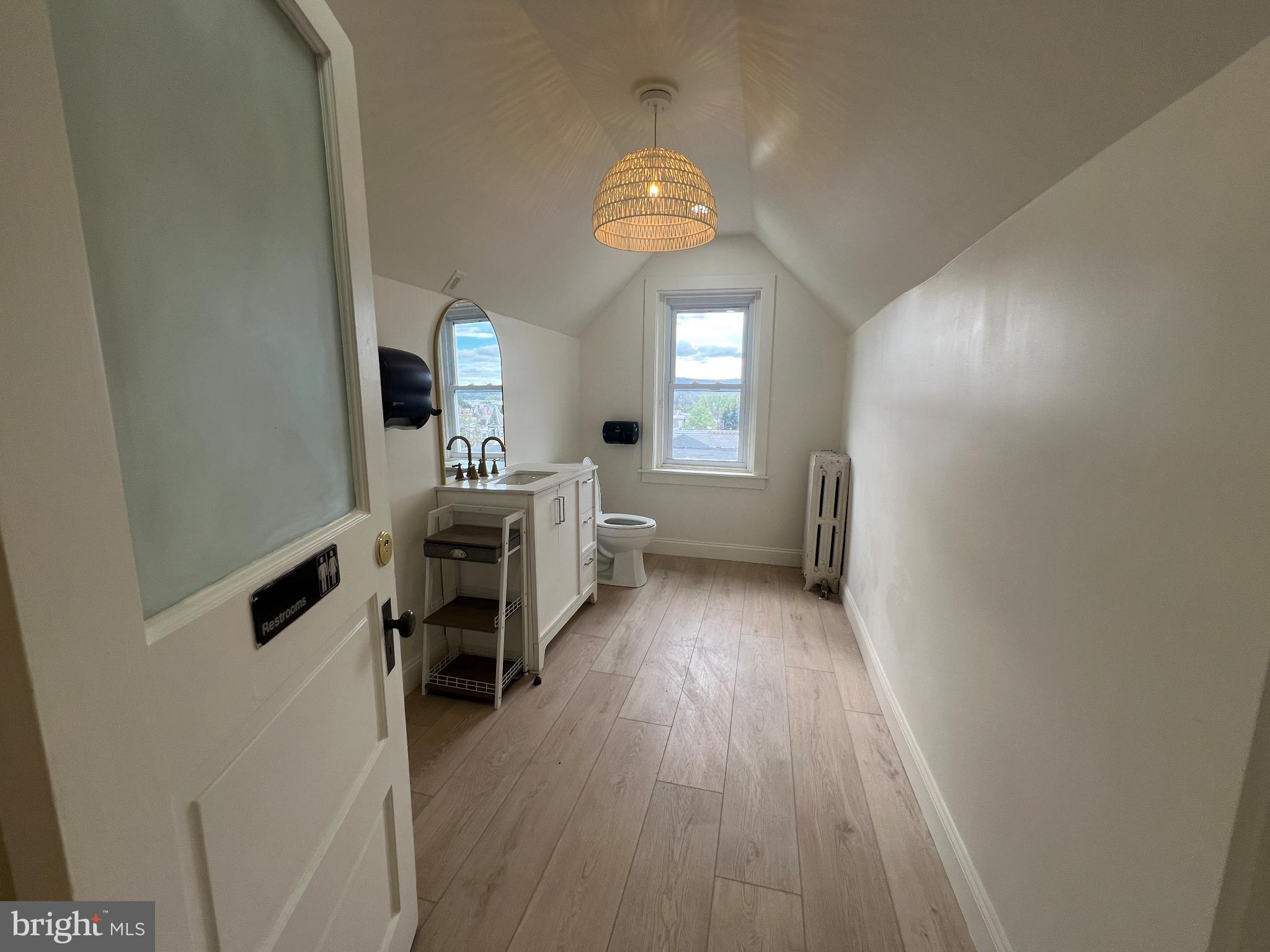 1244 HAMILTON STREET