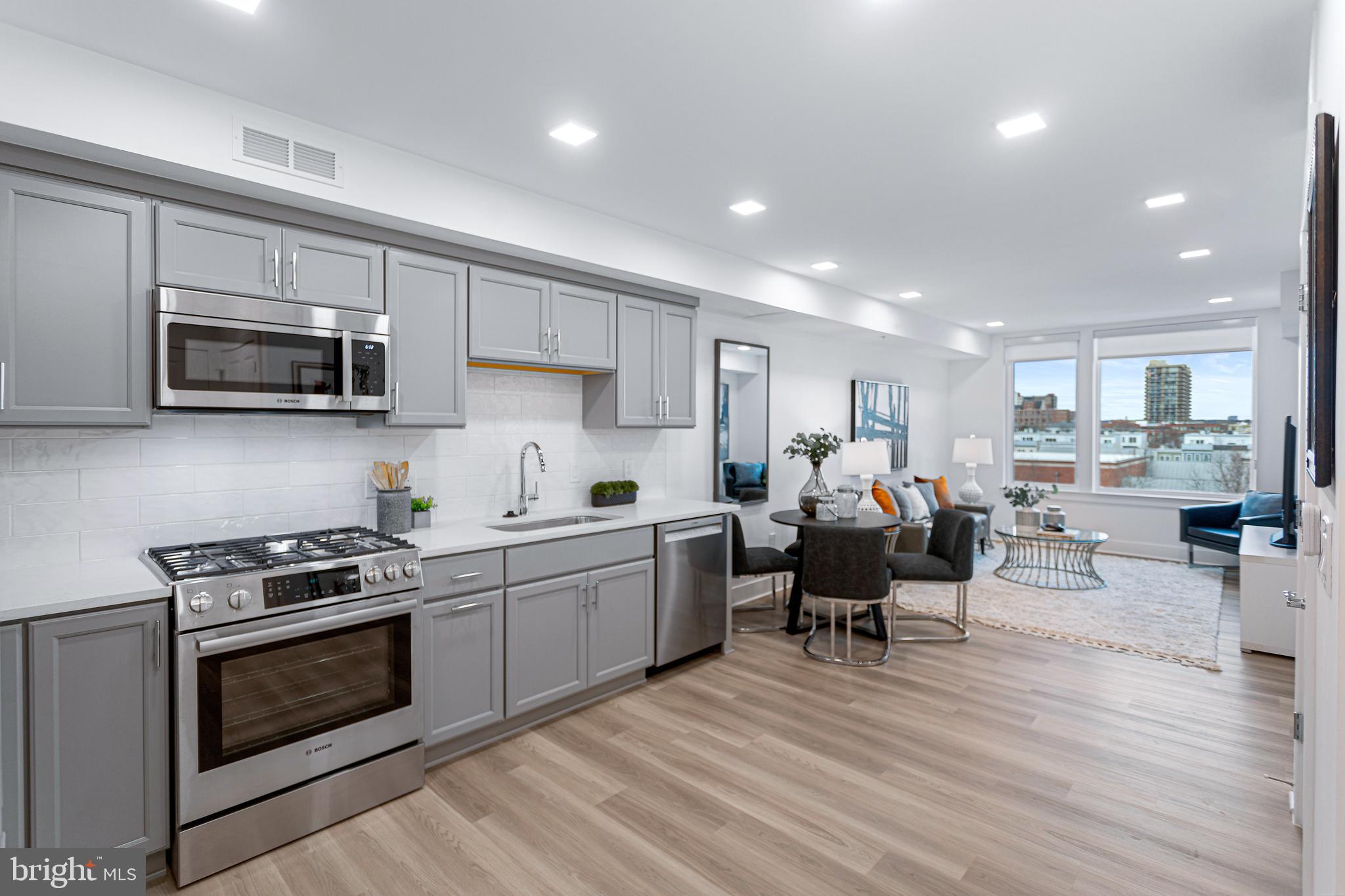 OLD TOWN ALEXANDRIA - Residential